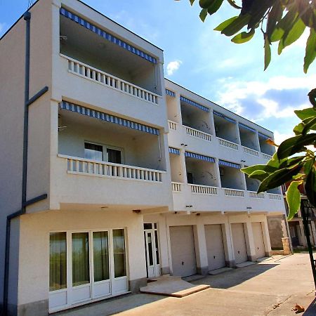 Villa Dvor Apartments Omiš Exterior foto